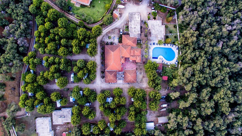 Kalamitsi Beach Camping Village เปรเวซา ภายนอก รูปภาพ